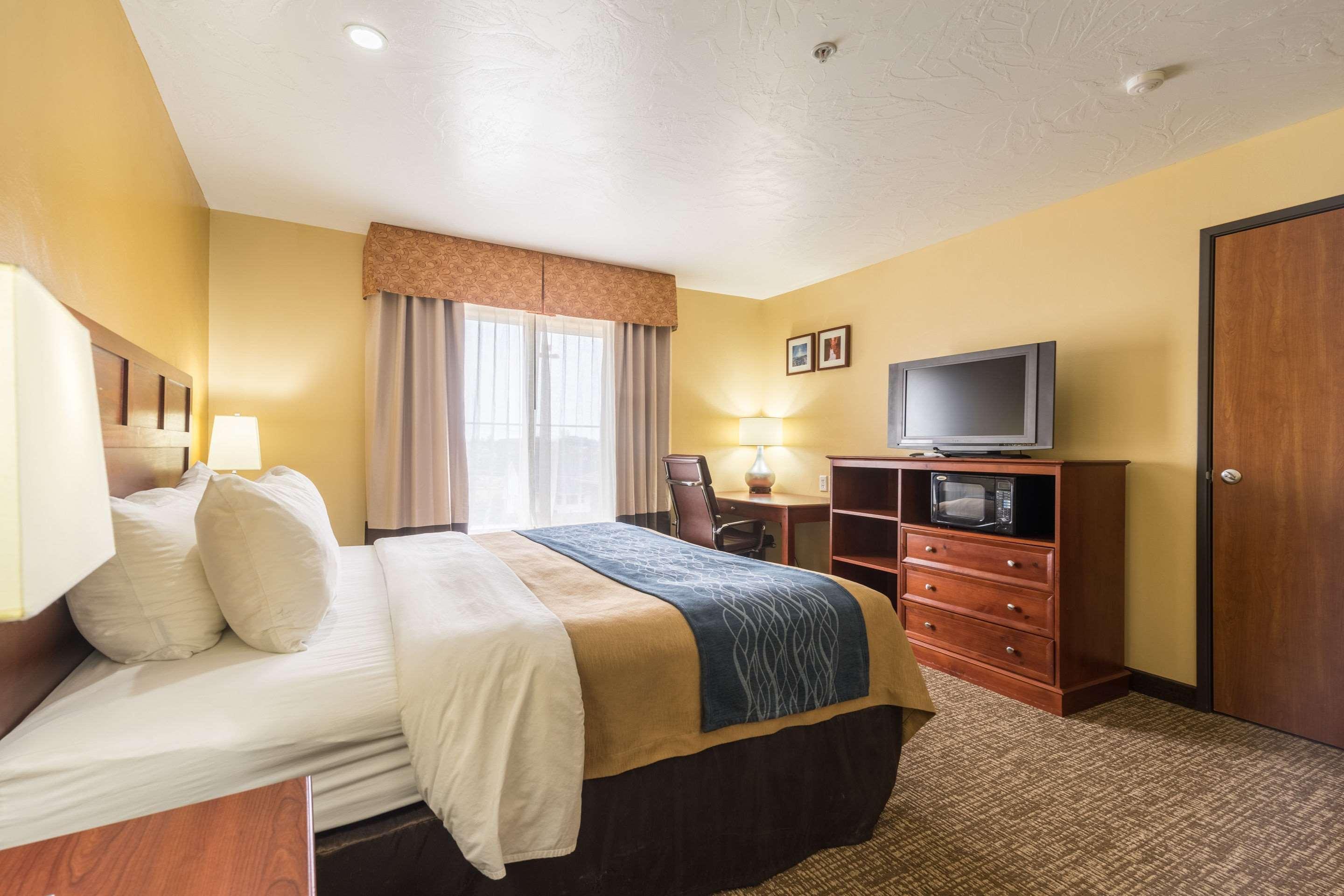 Comfort & Cedar Stadt