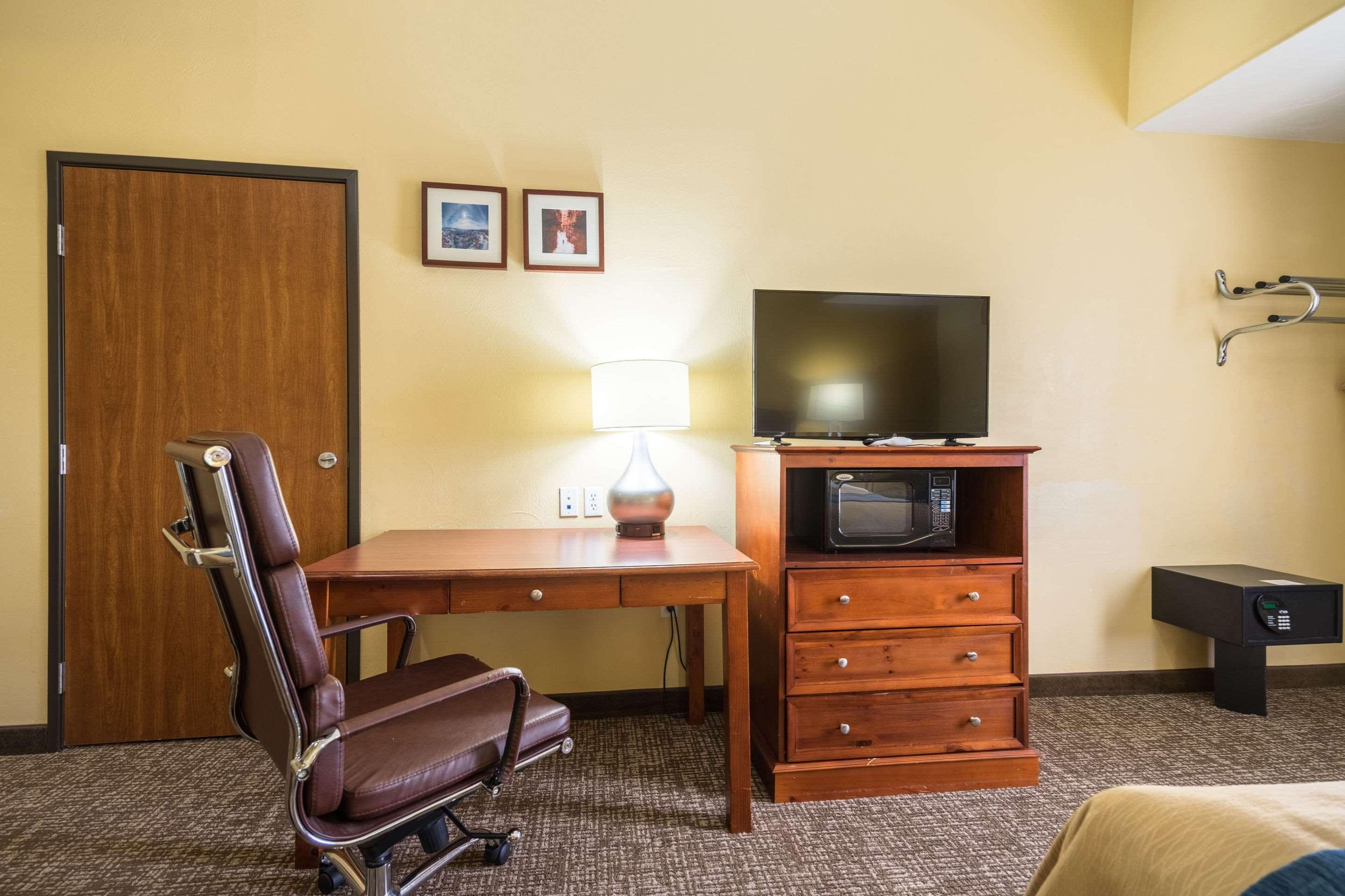 Comfort & 3* Cedar Stadt