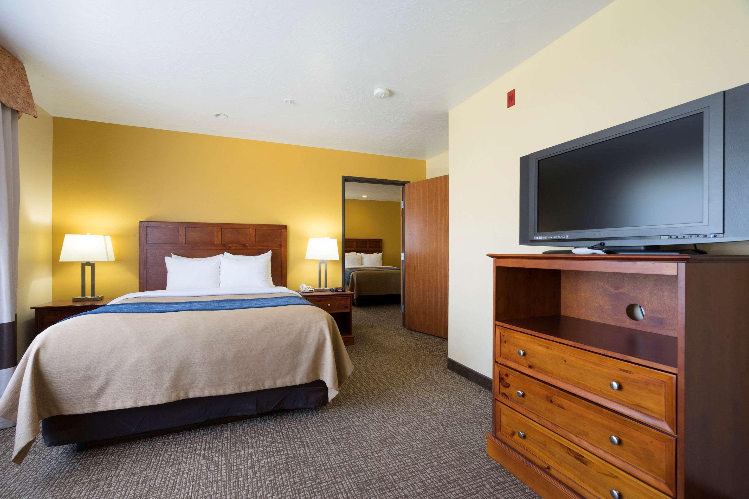 Comfort & 3* Cedar Stadt