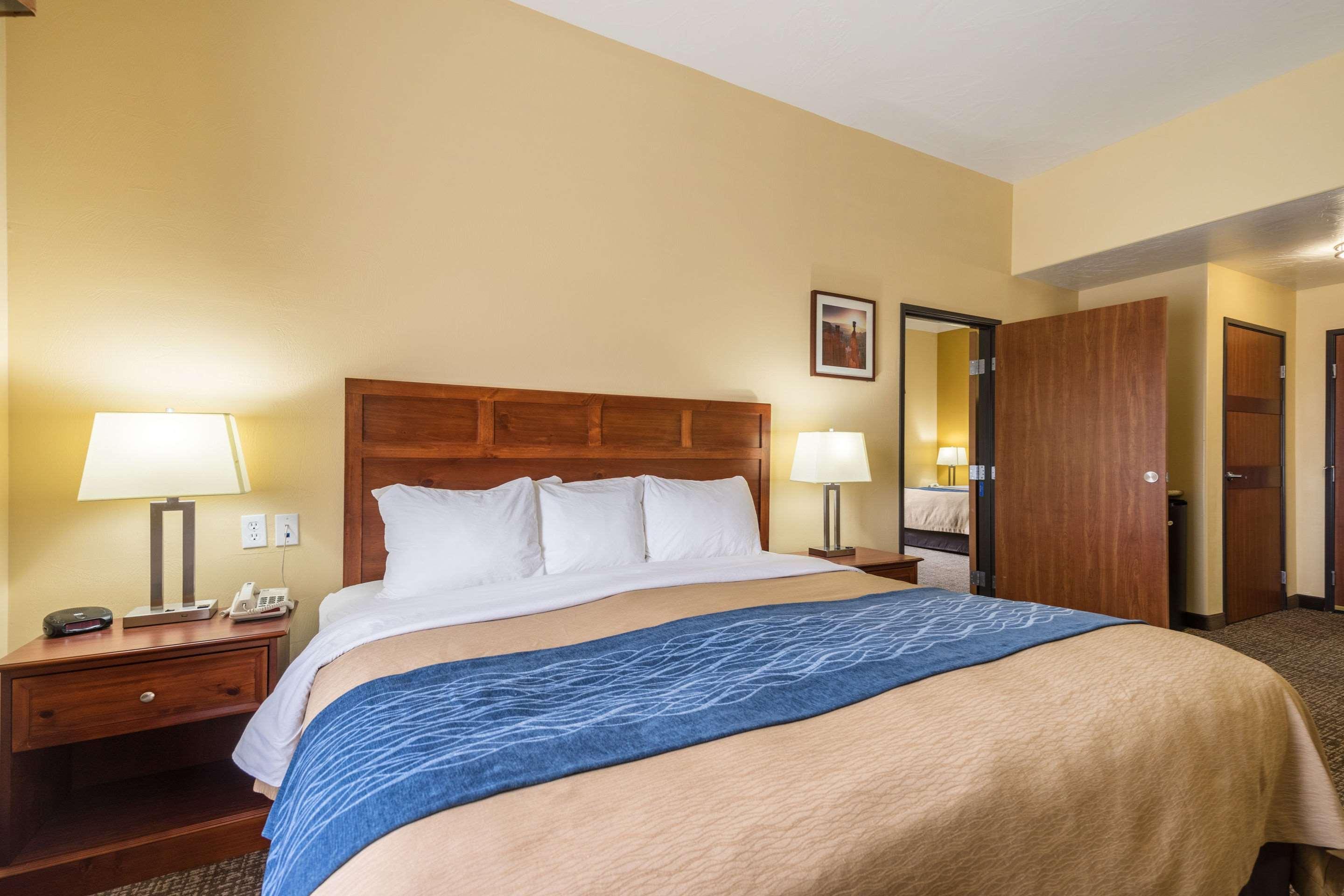 Hotel Comfort & 3*