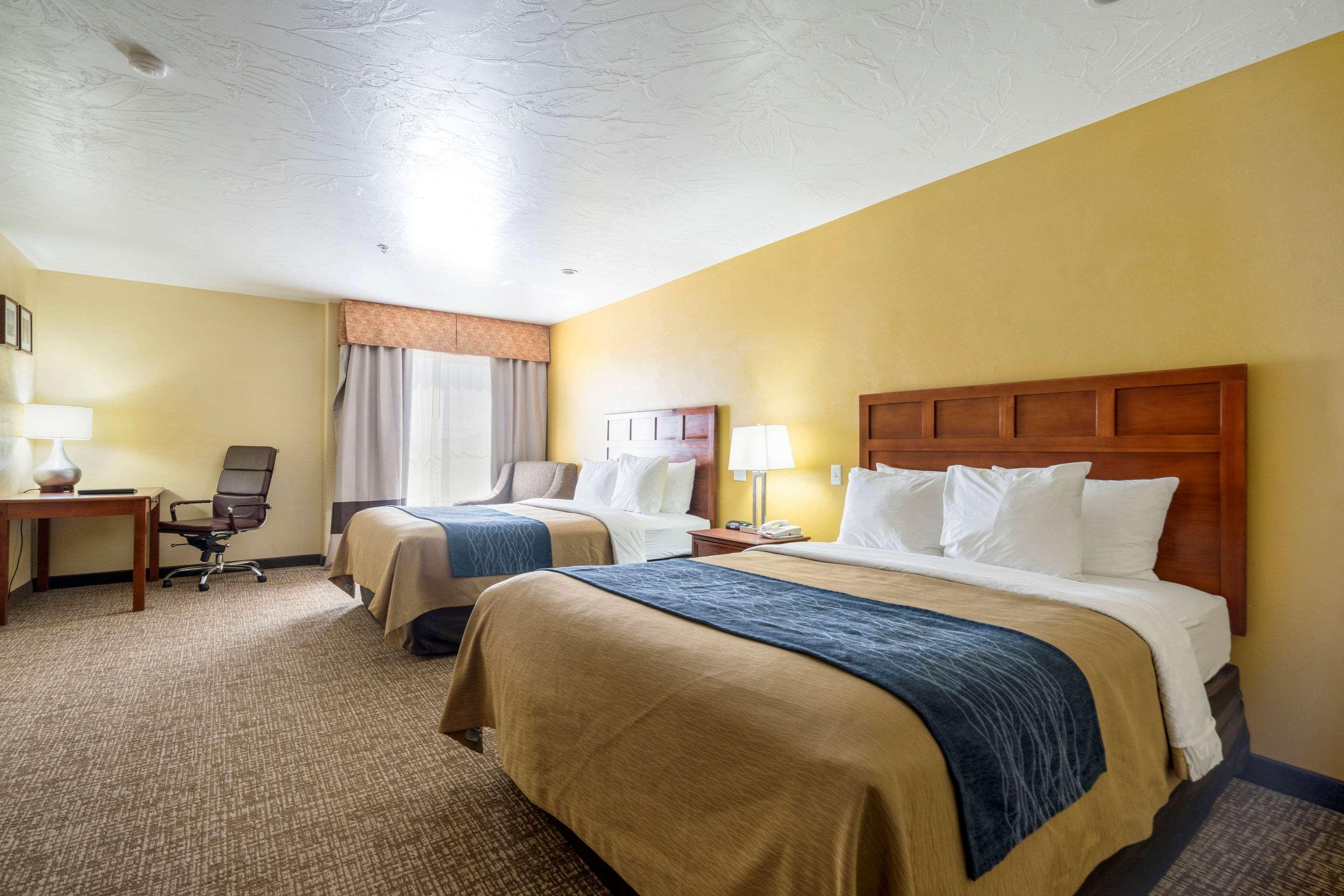 Hotel Comfort & Cedar Stadt